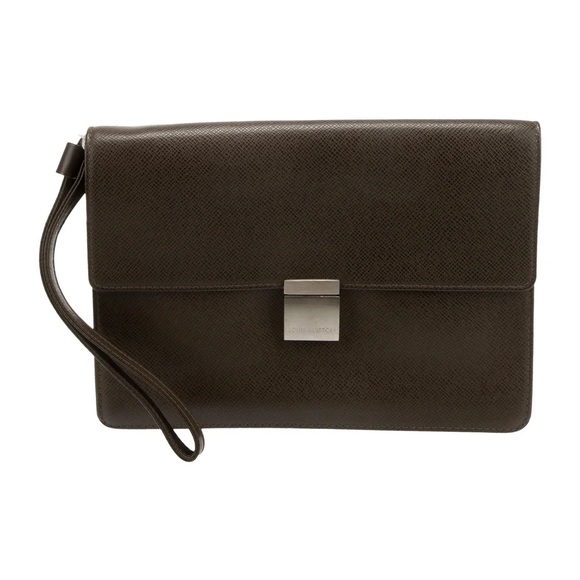 Authentic Louis Vuitton Selenga clutch. - Picture 2 of 6